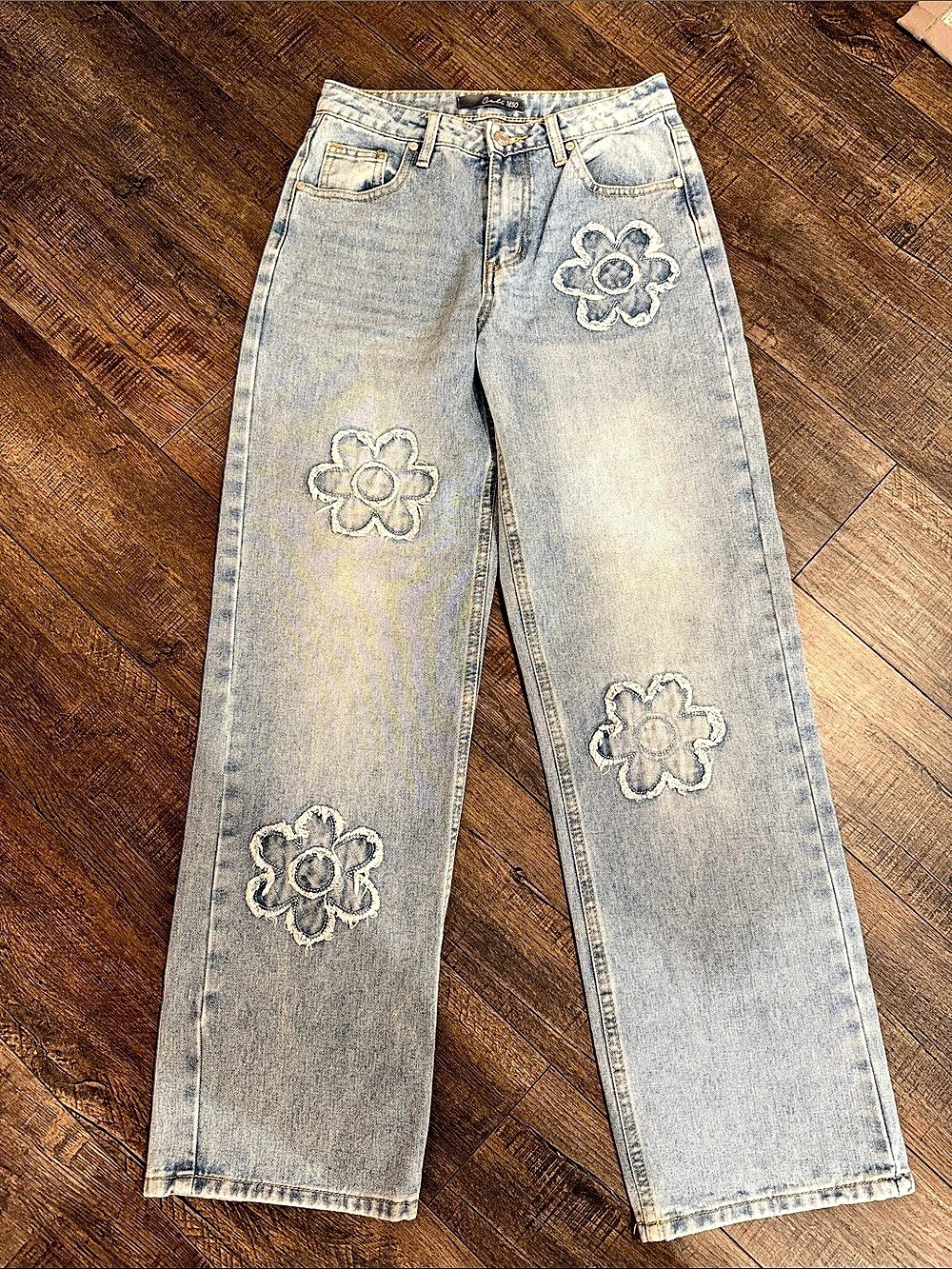 Cali 1850 Daisy Patch Mid Rise Wide Leg Jeans Wide Leg Jeans Blue Size 3